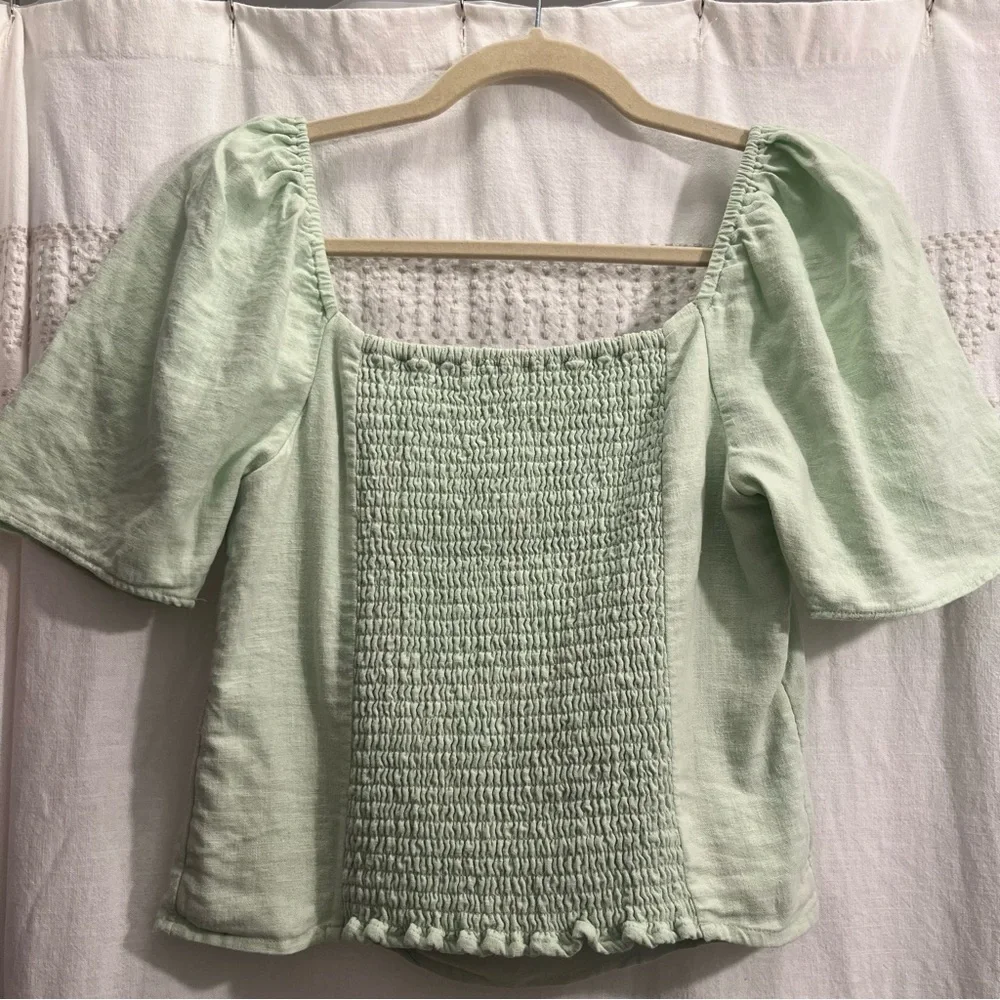 Abercrombie Pale Green Linen Square Neck Puff Sleeve Blouse size Medium